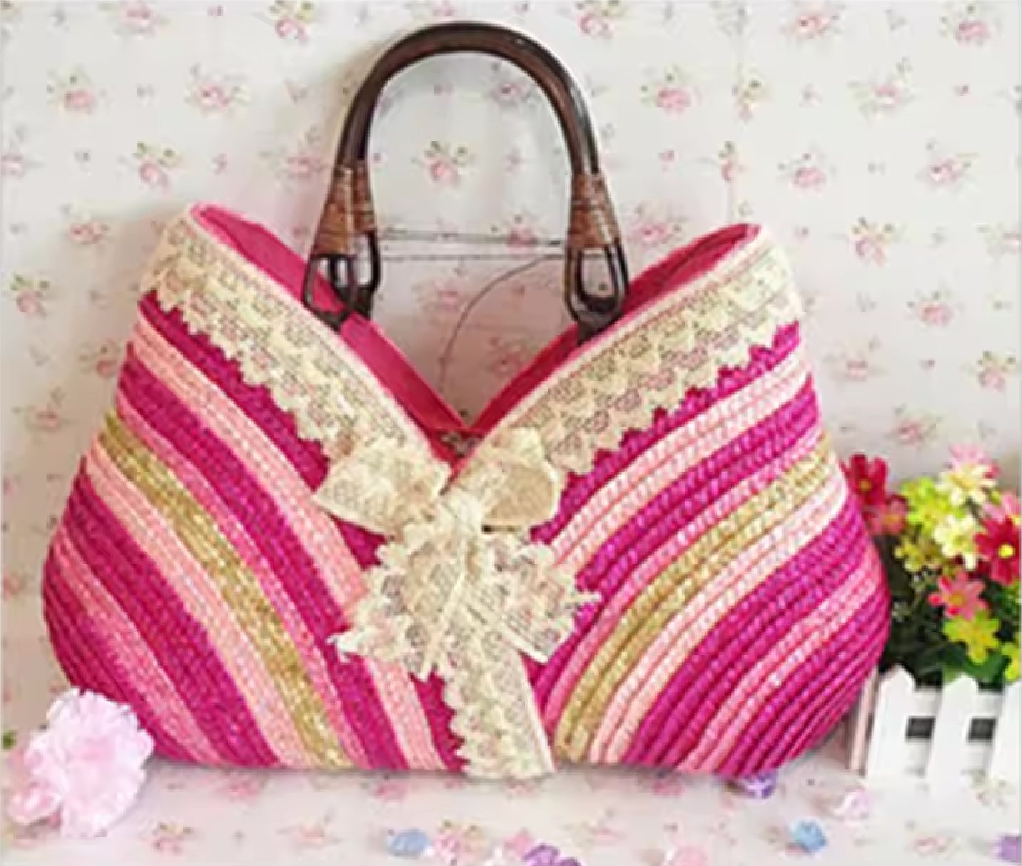 Women's Lace Edge Rattan Colorful Striped Straw Tote Beach Bag with Zipper Closesure
