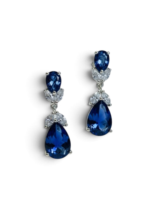 Women's AAA Cubic Zirconia Earring Short Length 1 ¼''X⅜''